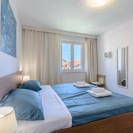 Sunset View 公寓 波斯蒂勒