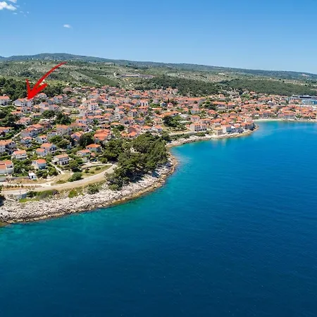 Sunset View 公寓 *