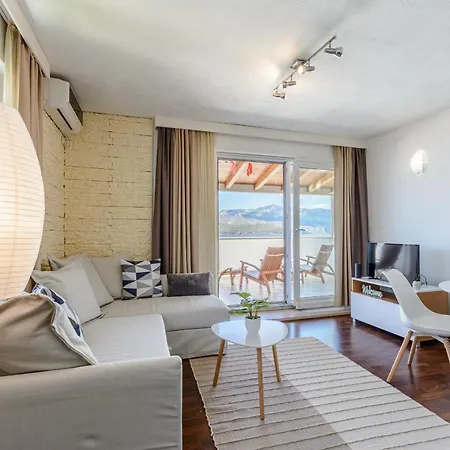 Sunset View Apartment *